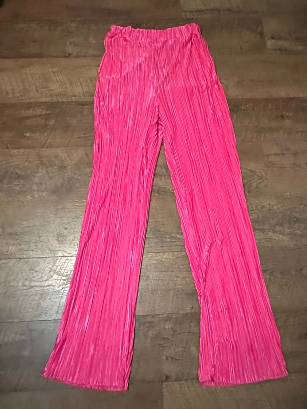 Fuchsia Pleated Plisse Button Up Two-Piece Set - Picture 7 of 9